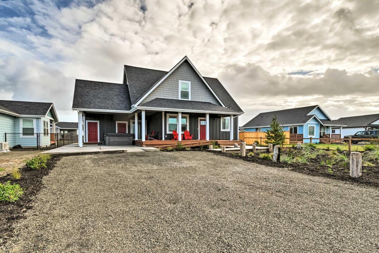 Ocean Shores Getaway With Fireplace And Hot Tub! Екстериор снимка
