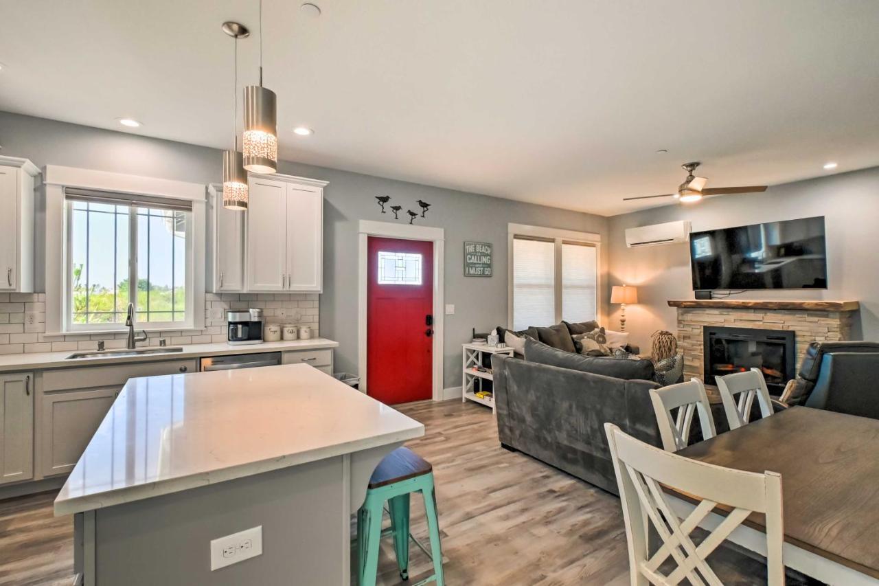 Ocean Shores Getaway With Fireplace And Hot Tub! Екстериор снимка
