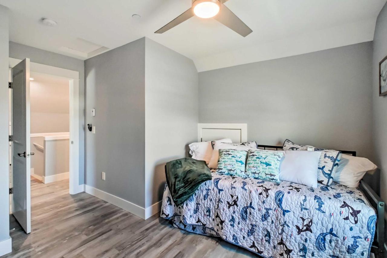 Ocean Shores Getaway With Fireplace And Hot Tub! Екстериор снимка