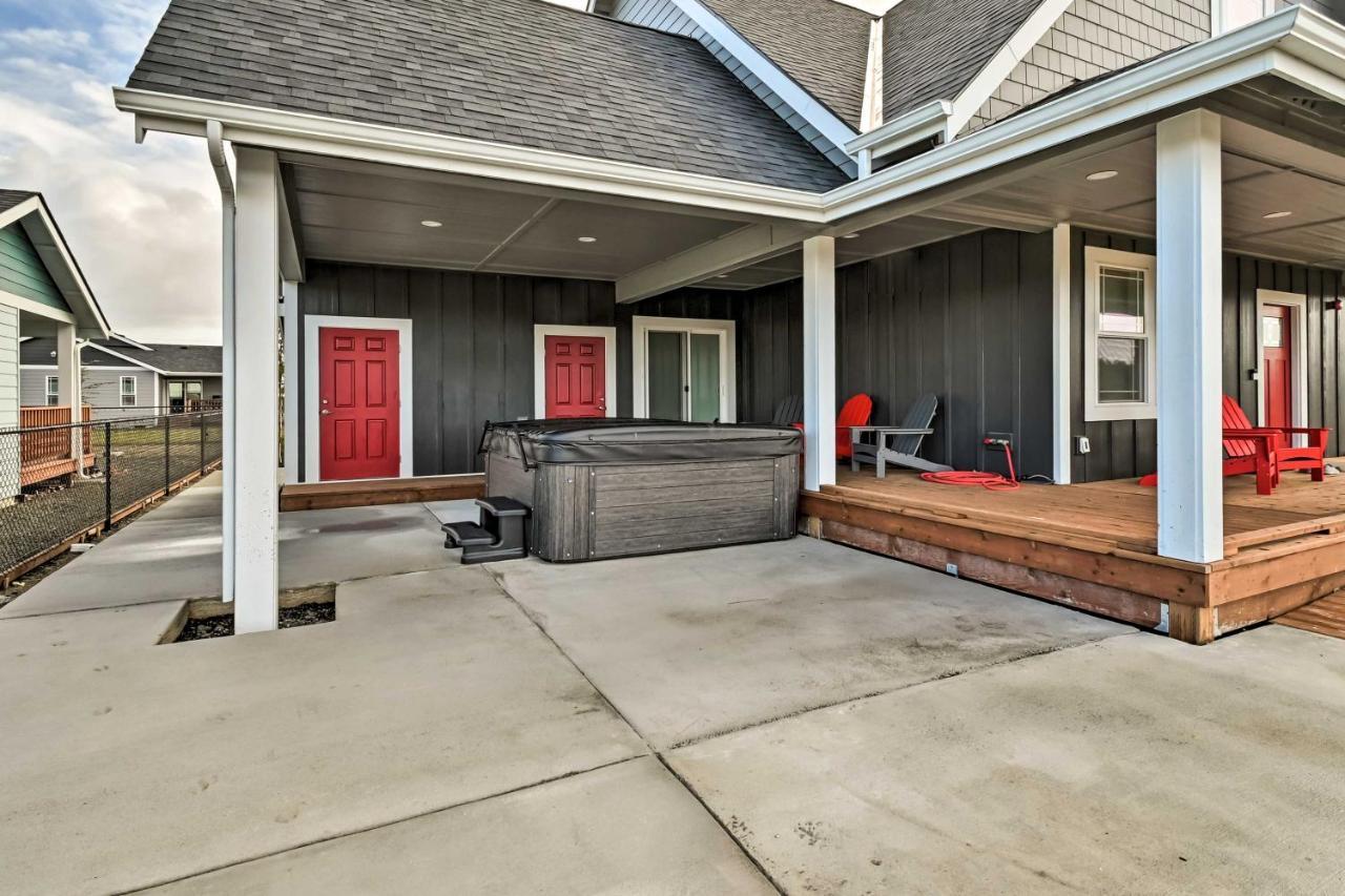 Ocean Shores Getaway With Fireplace And Hot Tub! Екстериор снимка